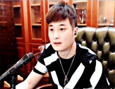 网红阿弘最新爆料是真的吗,真相揭秘,是真是假? 第1张 网红阿弘最新爆料是真的吗,真相揭秘,是真是假? 第1张